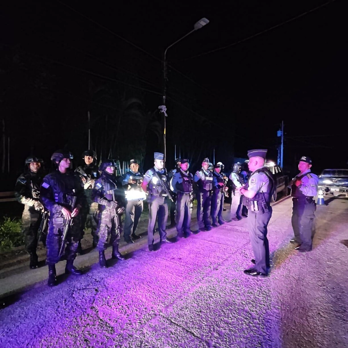 Policía Nacional realiza operativos nocturnos en el municipio de La Ceiba 02