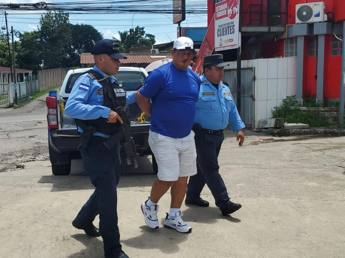 Por tener orden de captura pendiente son detenido dos ciudadanos en Santa Cruz de Yojoa 01