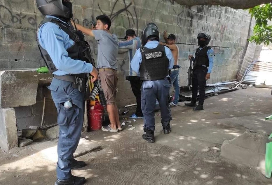 UDEP-01 ejecuta drásticas operaciones policiales encaminadas a mantener el orden en Atlántida 03