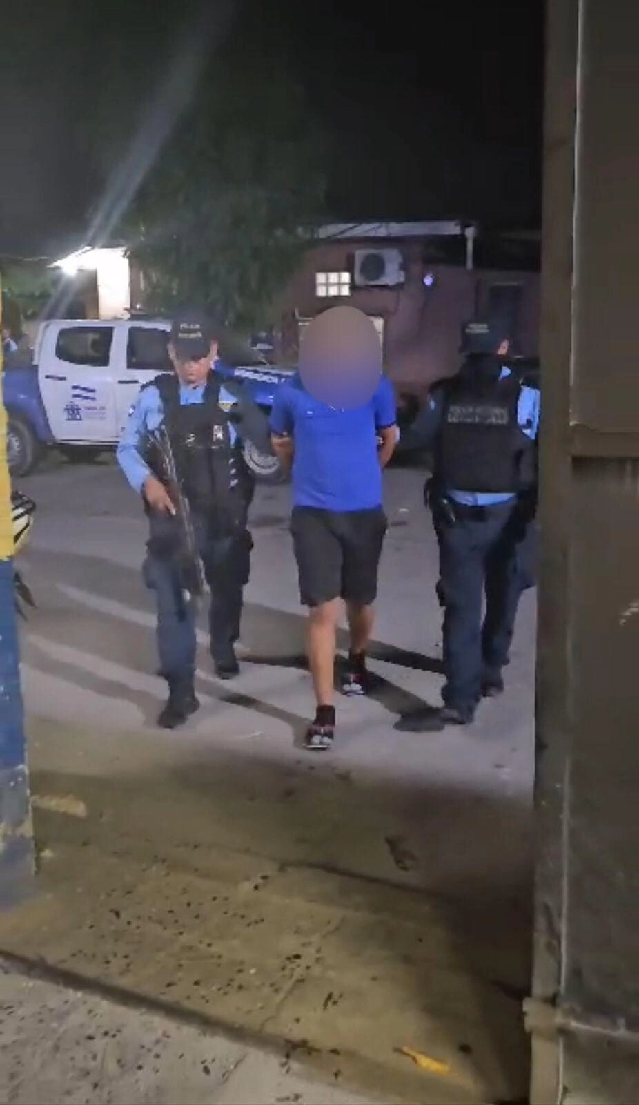 Una persona sospechosa de haber cometido los delitos de tentativa de violación y amenazas a muerte, es arrestado en San Pedro Sula 02