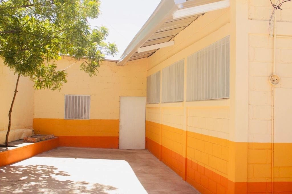 Familias del Cerro El Nance, en Comayagua, reciben un centro educativo completamente reconstruido 03