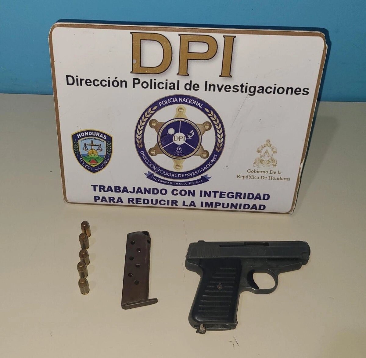 Por el delito de porte ilegal de arma de fuego de uso comercial es detenido individuo en Copán 01