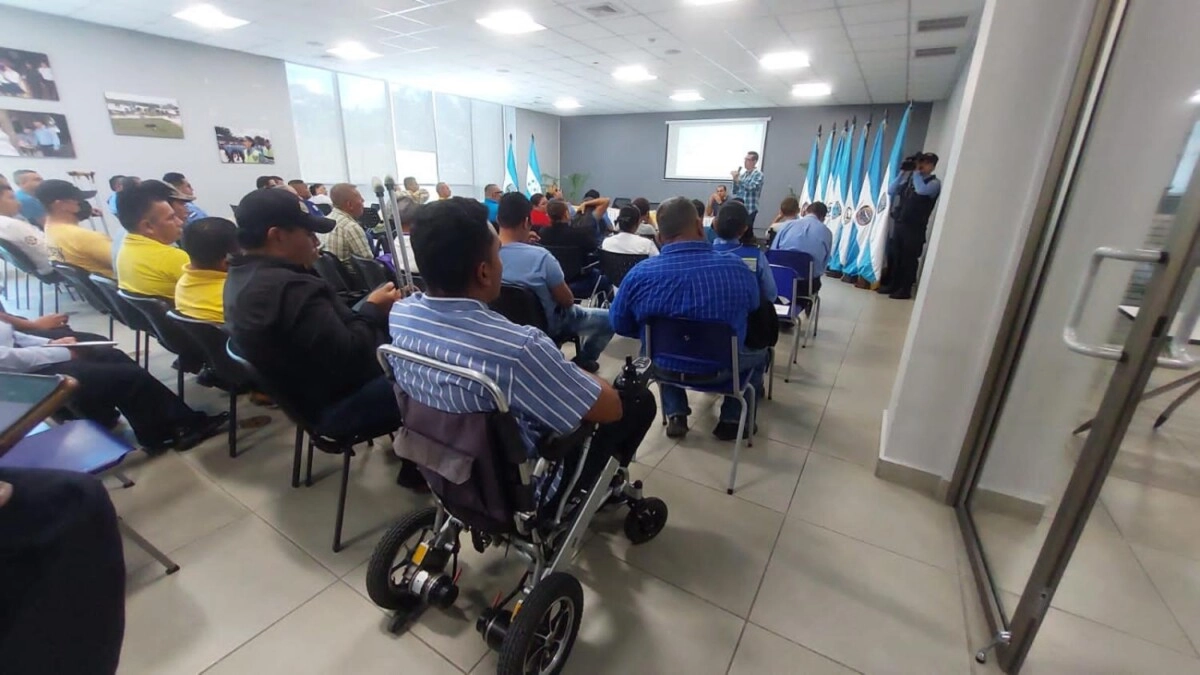 SEDESOL entrega carnet de discapacidad a agentes policiales y personal auxiliar de la Secretaría de Seguridad 01