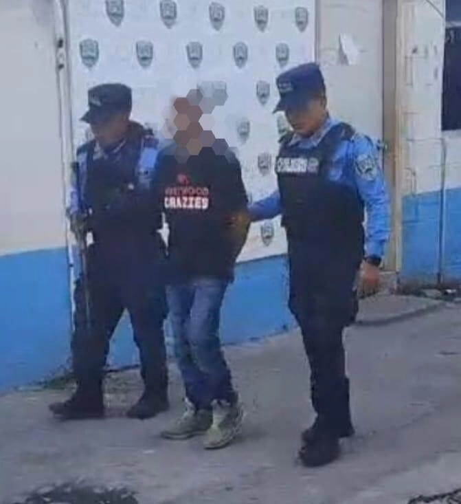Agentes De La Umep 5 Detienen Supuesto Distribuidor De Droga Al Narcomenudeo En San Pedro Sula02