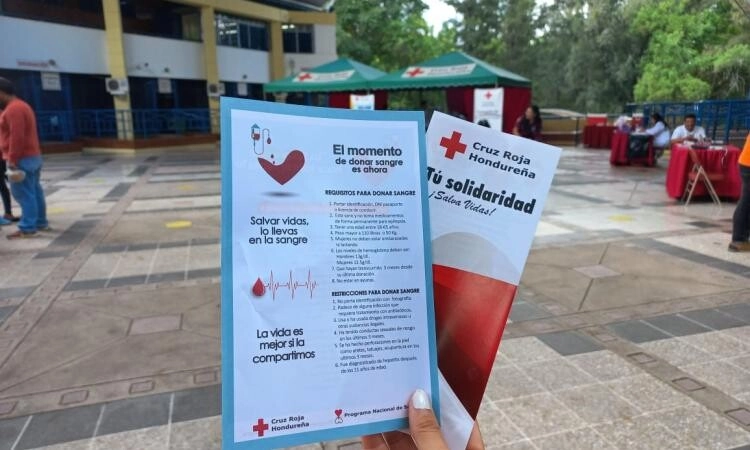Cruz Roja Hondureña Realiza Jornada De Captación De Sangre En Unah