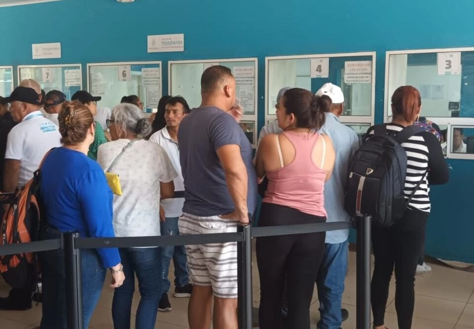 Migración brinda atención a viajeros durante la “Semana Morazánica” 02