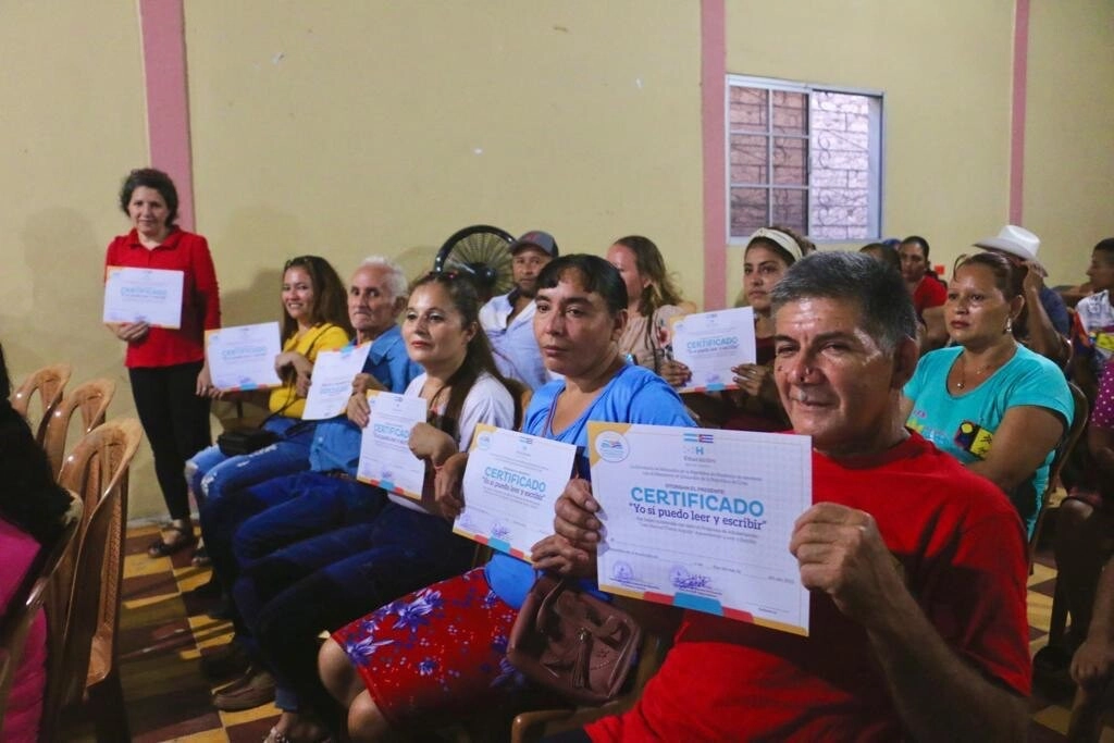 Santa Bárbara Declara A Tres Municipios Más Libres De Analfabetismo 02