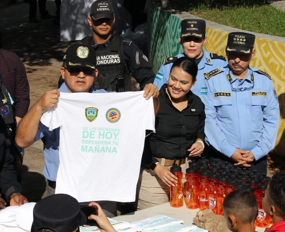 Policía Nacional realiza campaña de solidaridad humanitaria