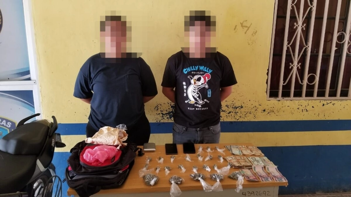 Policías De La Udep 7 Detienen A Dos Ciudadanos Por El Delito De Tráfico Ilícito De Drogas