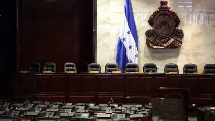 Requerimiento Fiscal Contra 5 Exdiputados Y 2 Particulares Por Millonario Fraude En El Congreso Nacional