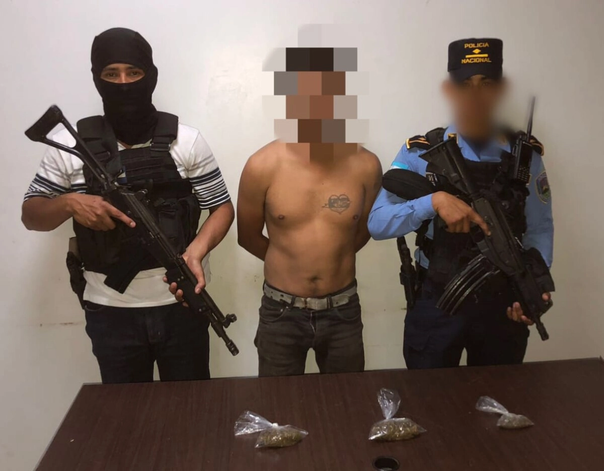 Agentes De La Umep 15 Arrestan Sujetos Por Tráfico De Drogas Y Maltrato Familiar En Catacama