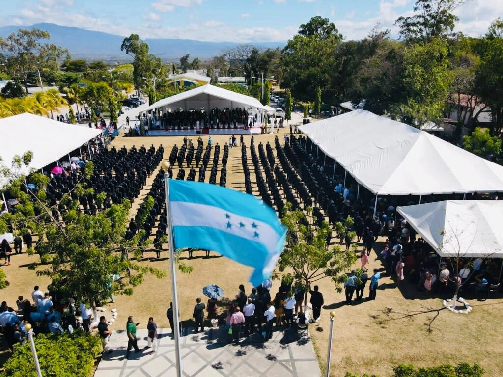 Mandataria Castro Lidera Ceremonia De Ascensos De Más De 500 Oficiales Y Auxiliares De La Policía 03
