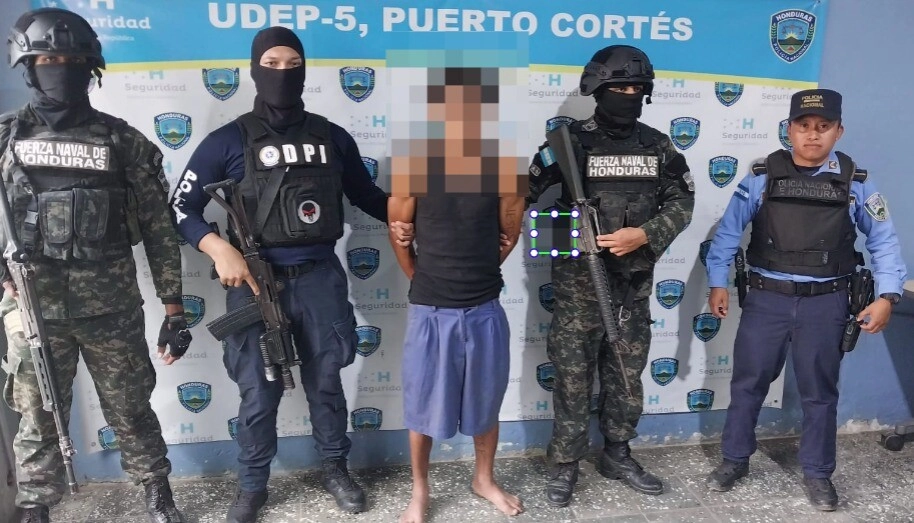 Detención de manera flagrante por el delito de tráfico ilícito de drogas en Puerto Cortés