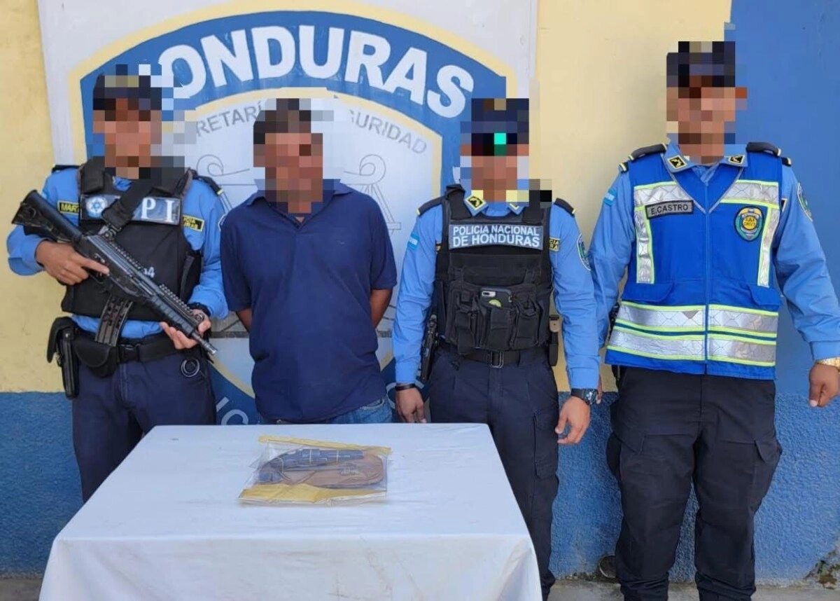 Agentes De La Udep 18 Decomisa Varias Armas De Fuego En Yoro