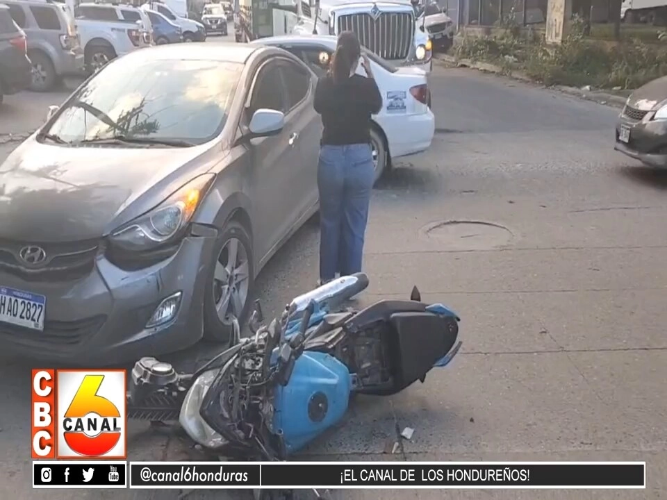 Motociclista Resulta Con Lesiones Al Ser Impactado Por Un Vehiculo