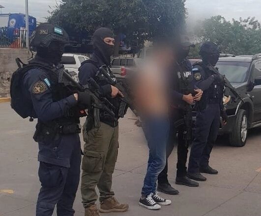 Mp Dirige Allanamientos Donde Decomisa Armas Y Drogas A Supuestos Pandilleros De La 18