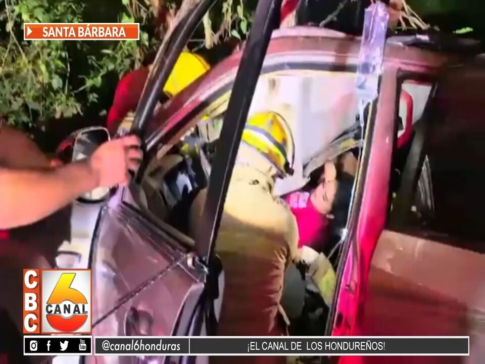 Tres Mujeres Se Salvan De Milagro Tras Accidente De Transito